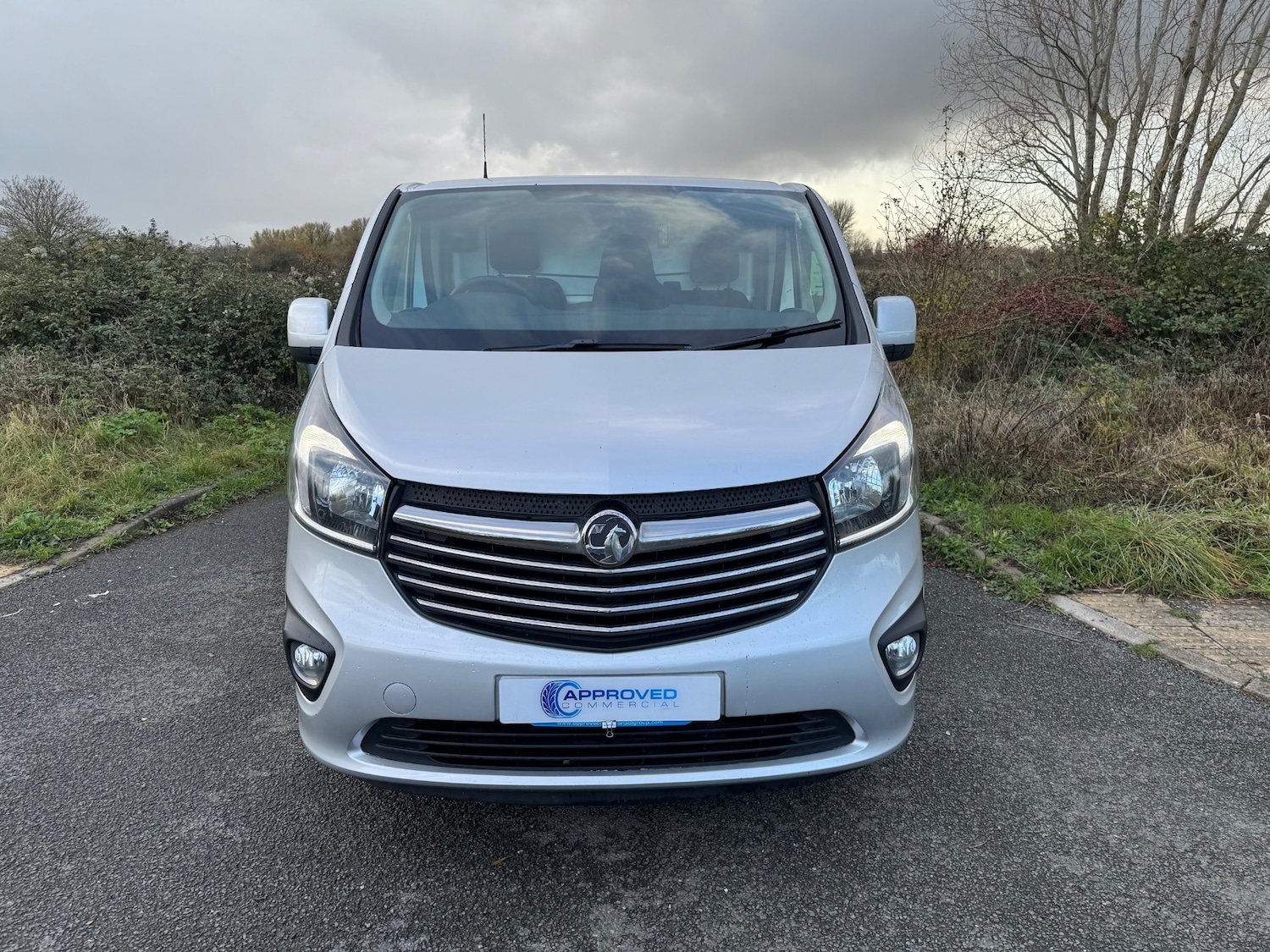 Used Vauxhall Vivaro 2017 for sale - 76797222: Photo 2