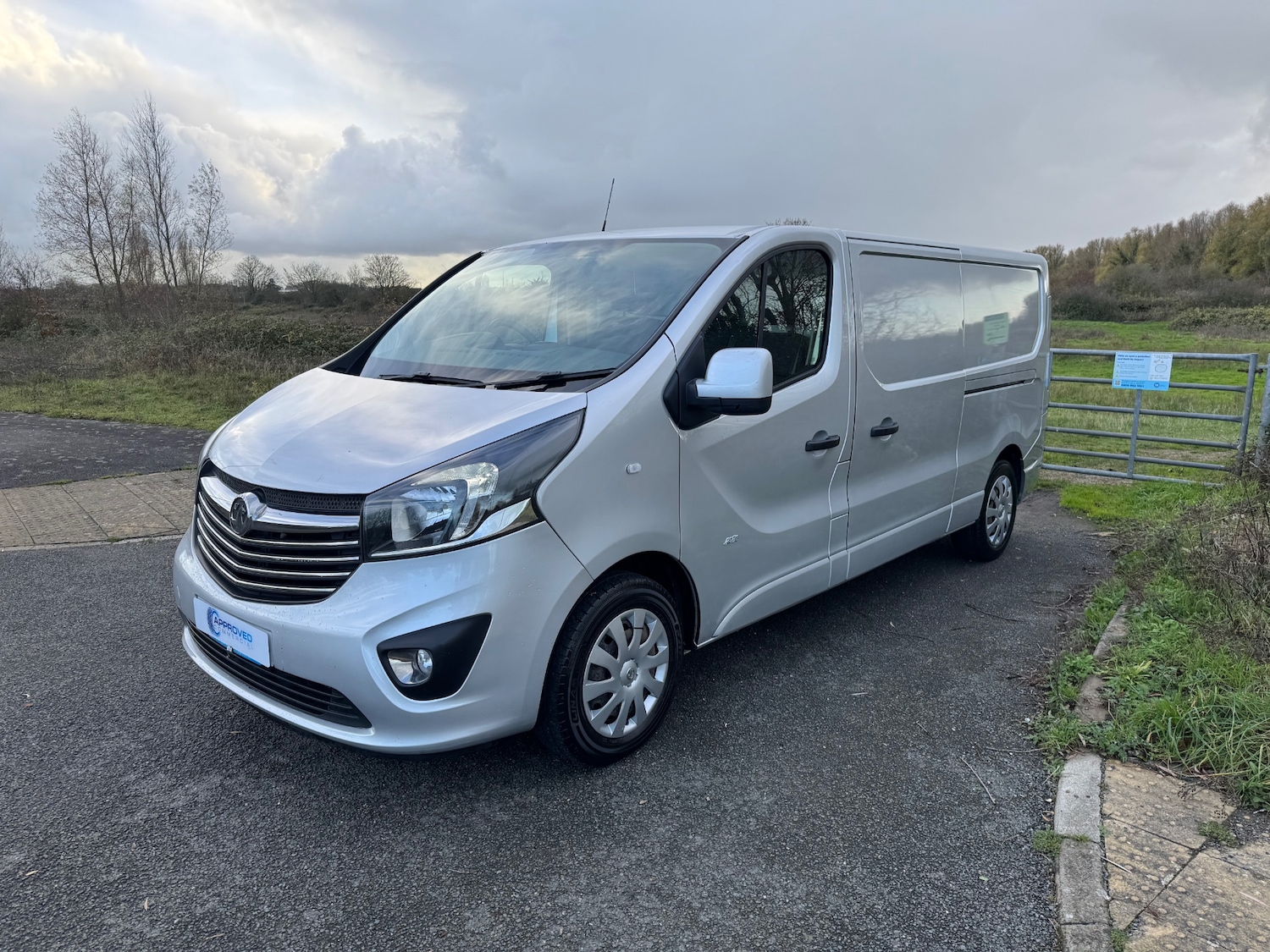 Used Vauxhall Vivaro 2017 for sale - 76797222: Photo 3