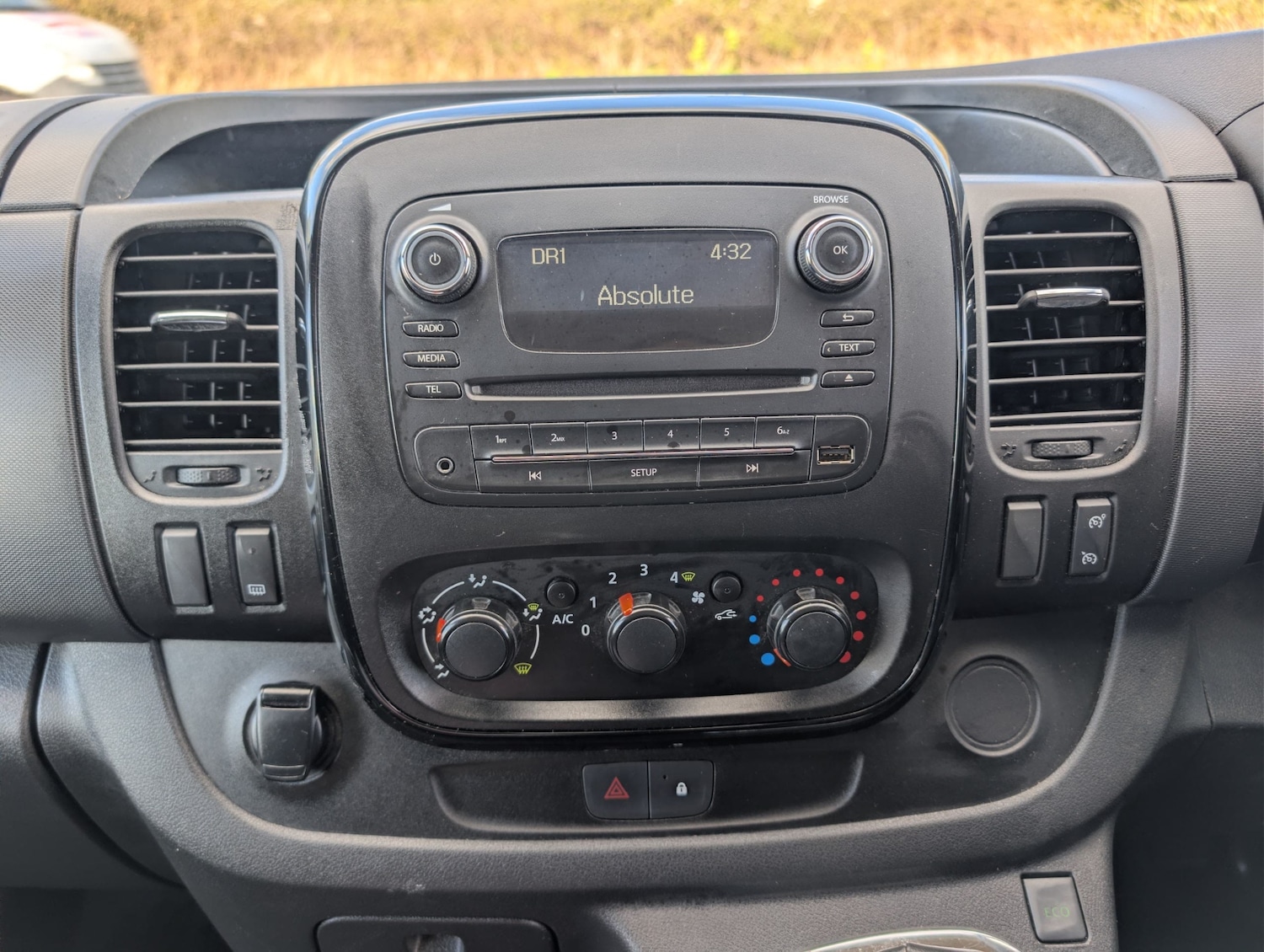 Used Vauxhall Vivaro 2017 for sale - 78155535: Photo 11