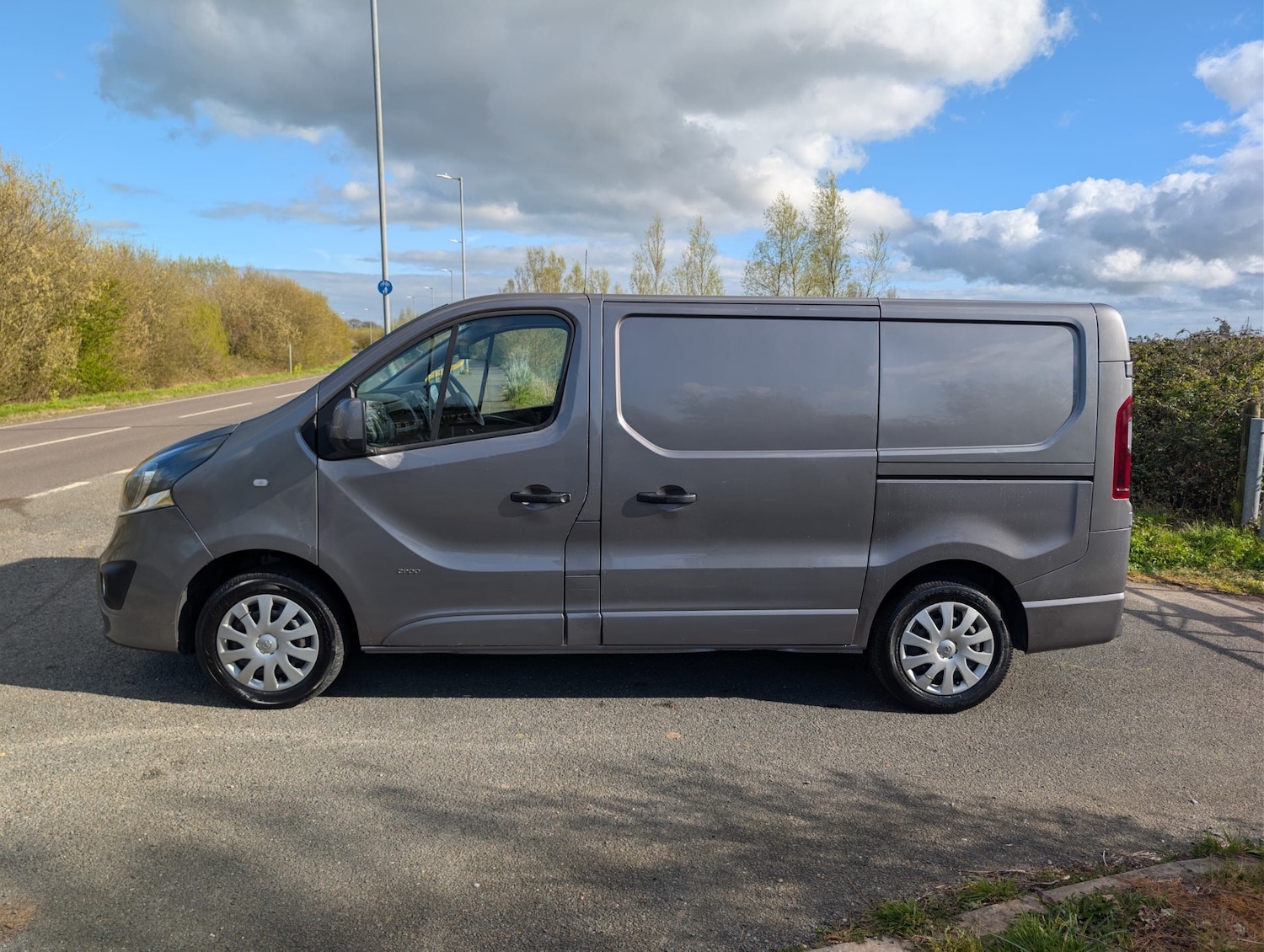 Used Vauxhall Vivaro 2017 for sale - 78155535: Photo 4