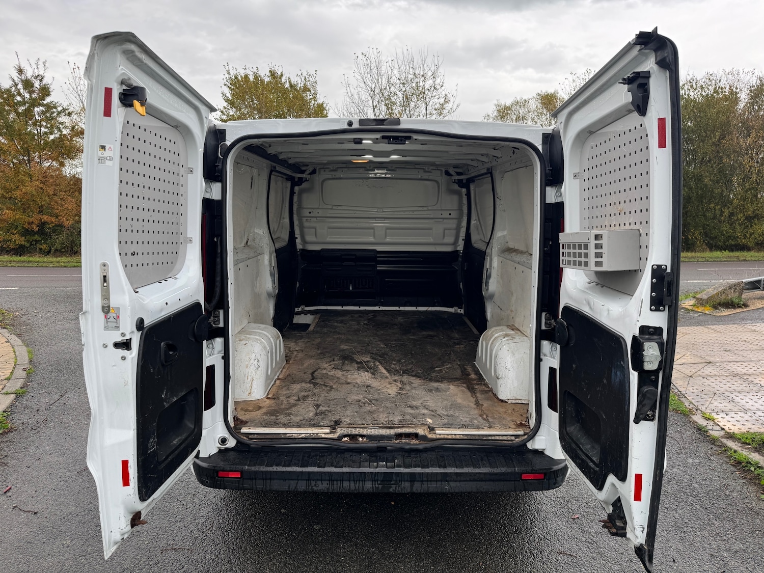 Used Vauxhall Vivaro 2019 for sale - 76605210: Photo 18