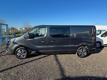Used Renault Trafic 2024 for sale - 77105805: Photo