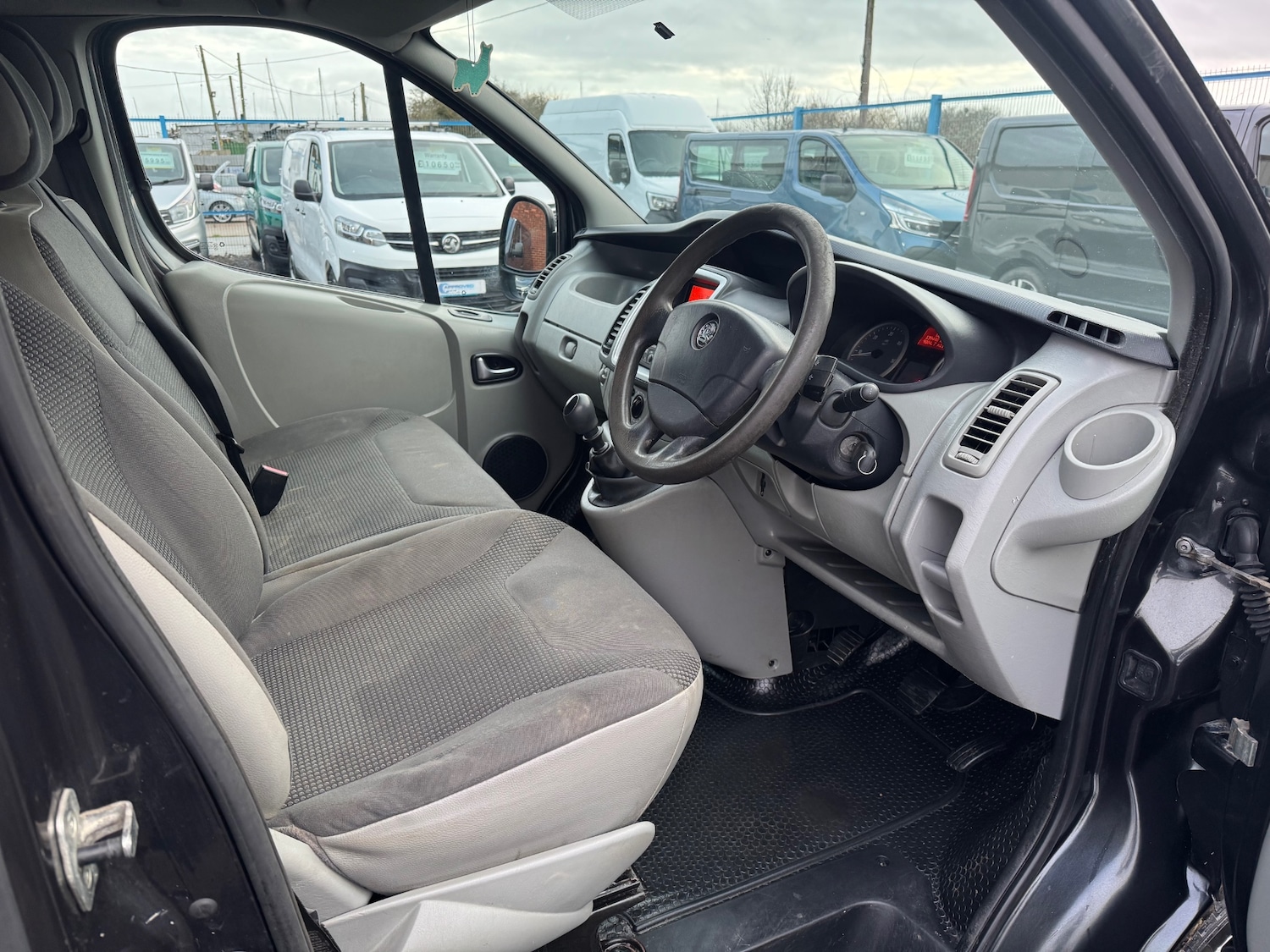 Used Vauxhall Vivaro 2012 for sale - 77196515: Photo 11