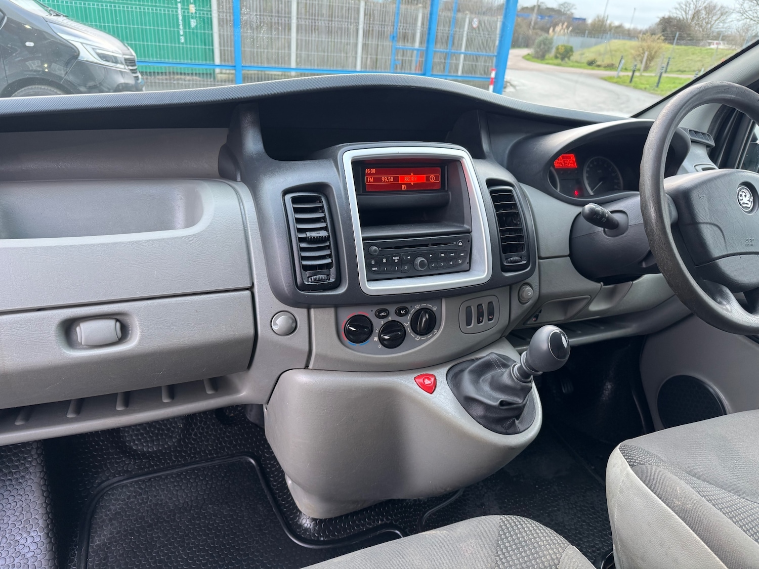 Used Vauxhall Vivaro 2012 for sale - 77196515: Photo 12