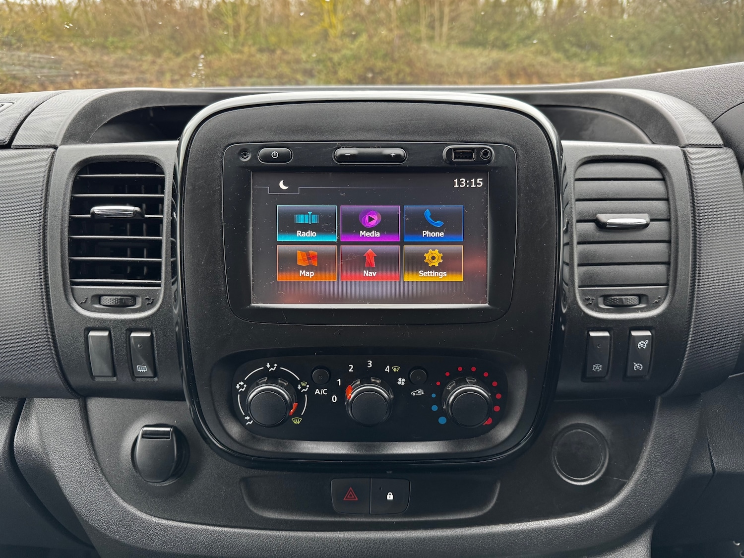 Used Vauxhall Vivaro 2017 for sale - 77545480: Photo 15