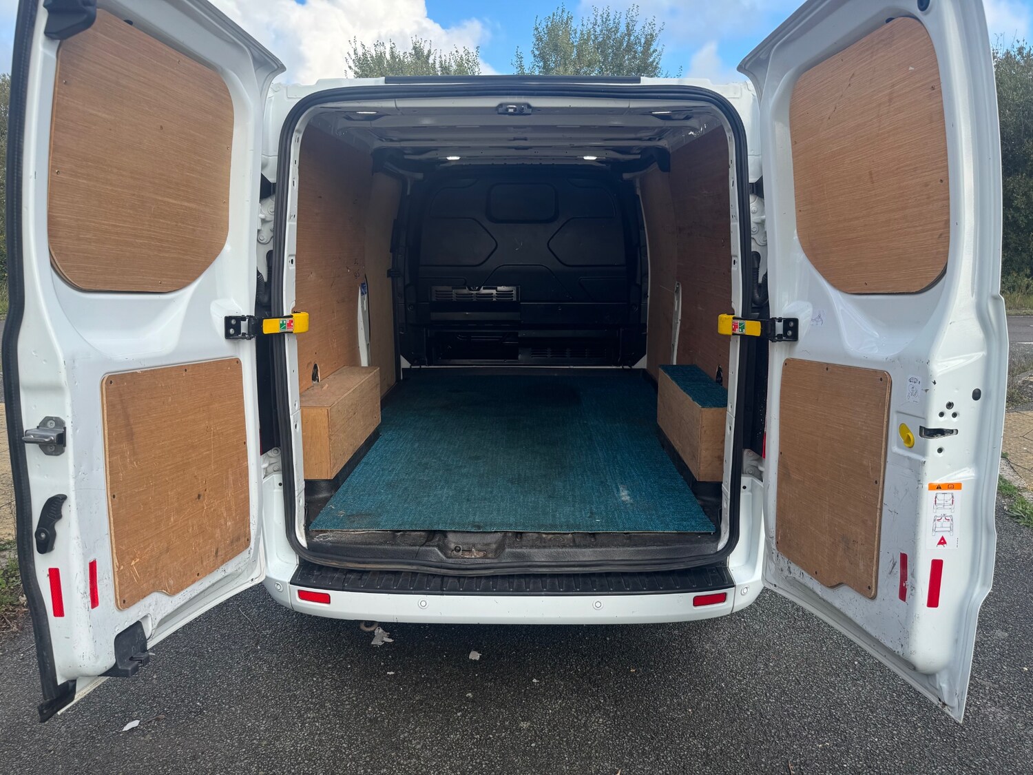 Used Ford Transit Custom 2020 for sale - 76299659: Photo 17