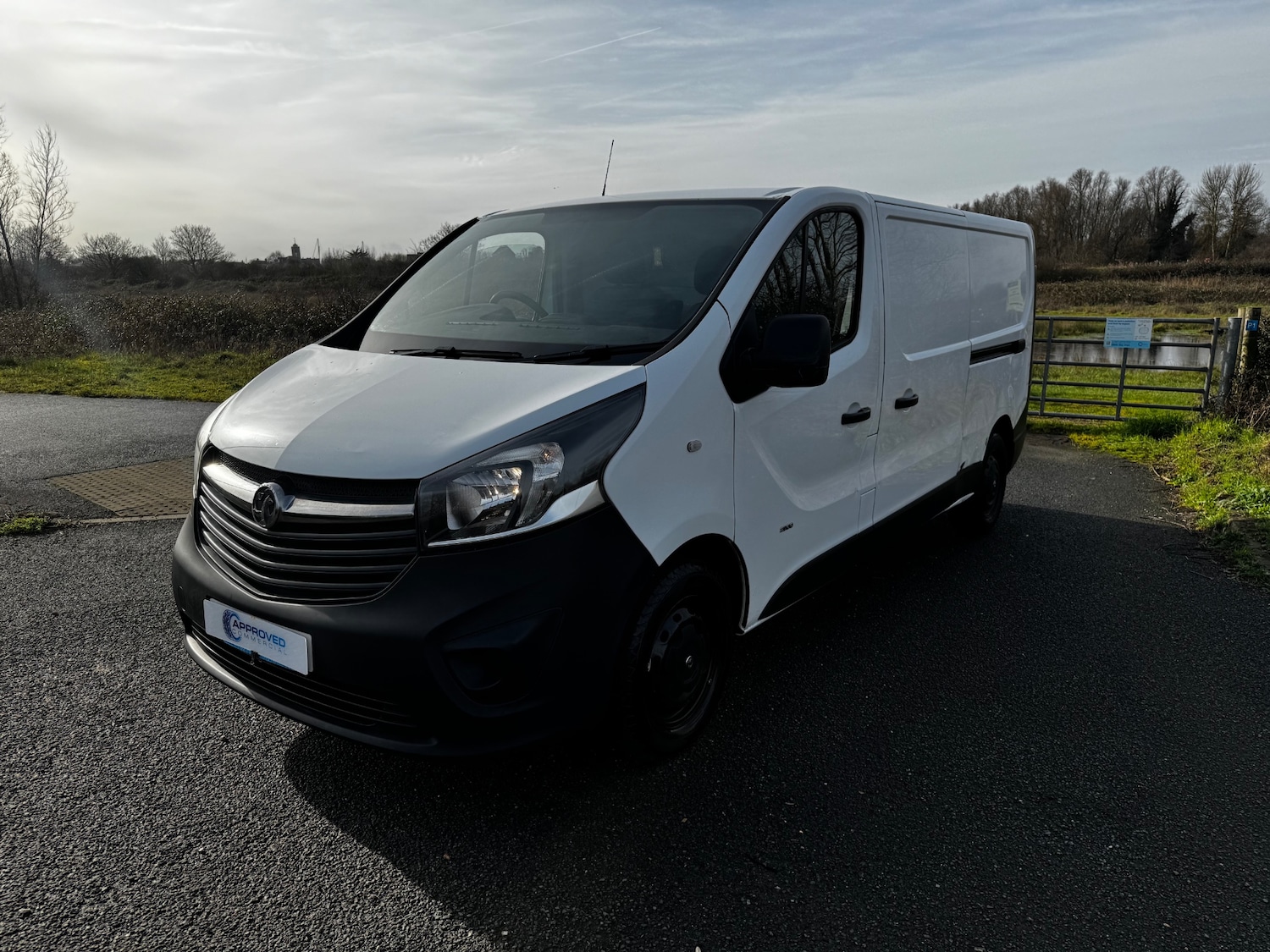 Used Vauxhall Vivaro 2016 for sale - 77639054: Photo 3