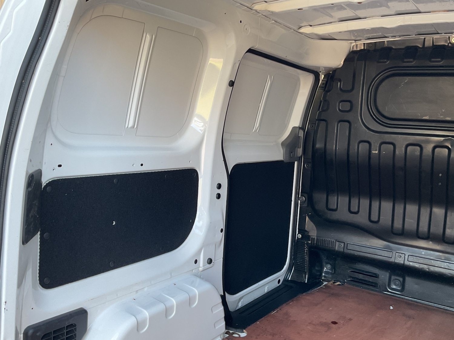 Used Nissan NV200 2018 for sale - 77729978: Photo 18