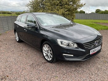 Used Volvo V60 2015 for sale - 78656811: Photo