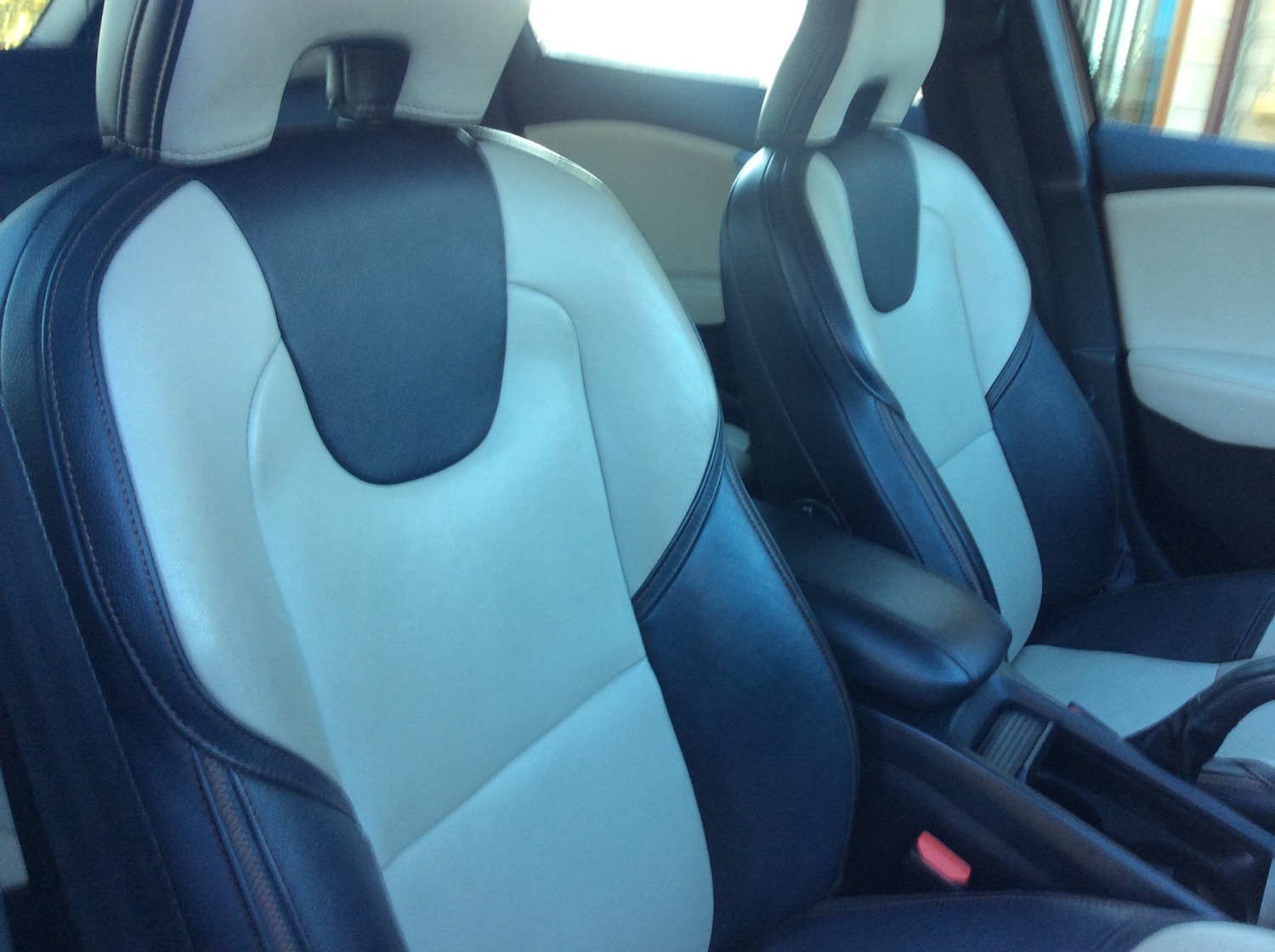 Used Volvo V40 2014 for sale - 77274675: Photo 11