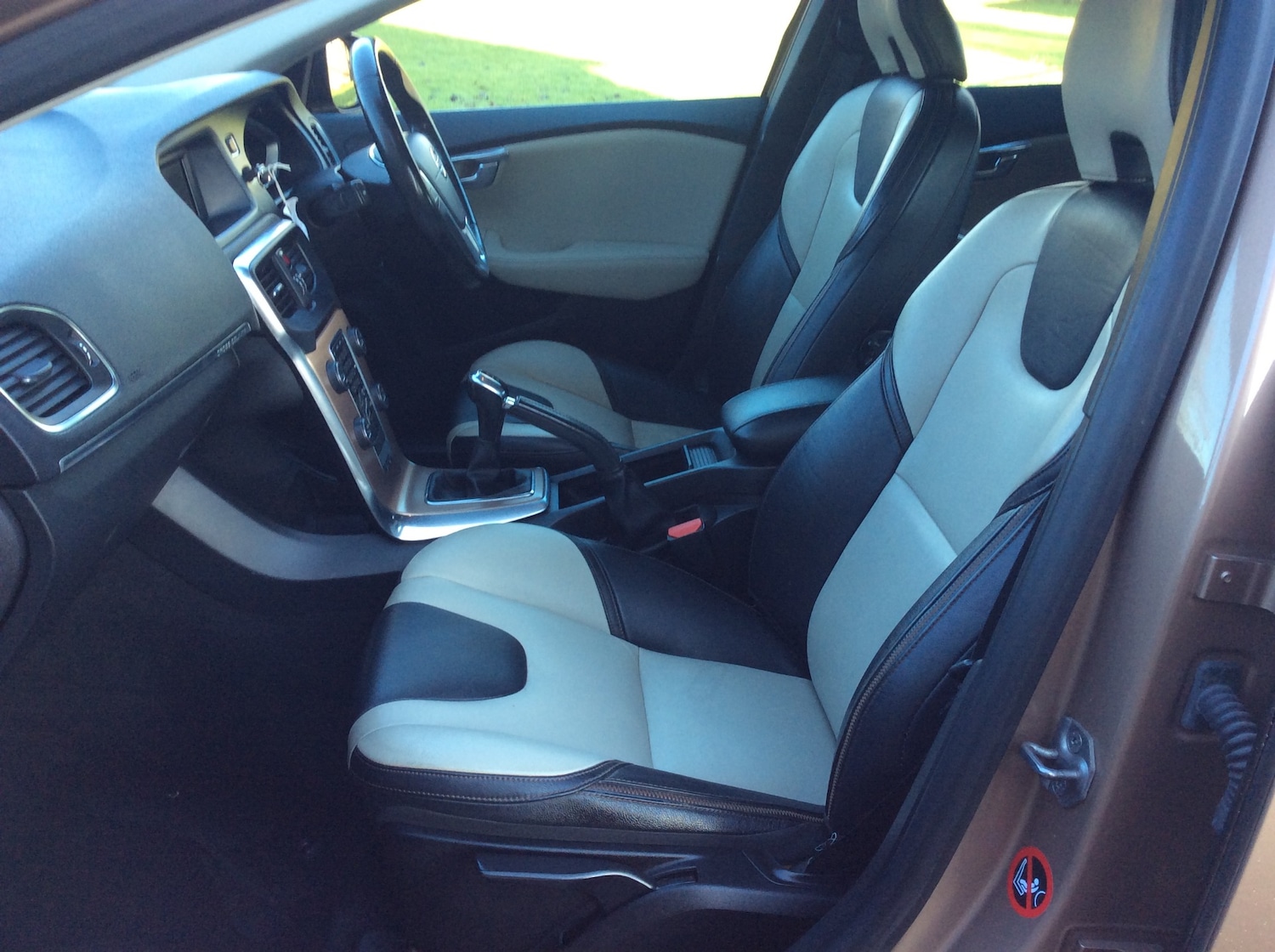 Used Volvo V40 2014 for sale - 77274675: Photo 16