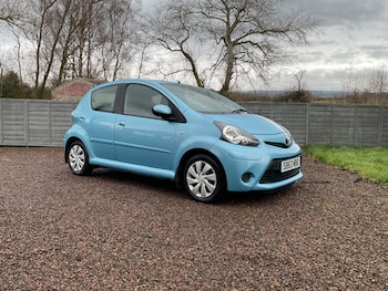 Used Toyota AYGO 2013 for sale - 77661901: Photo