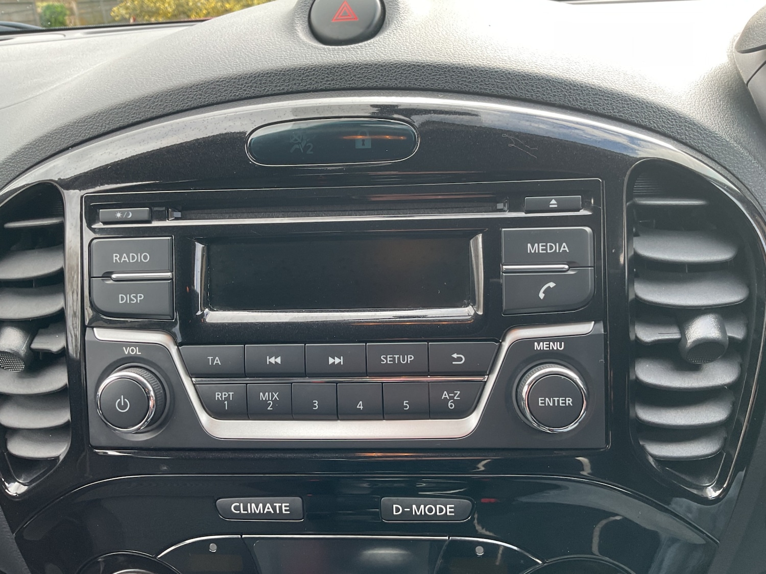 Used Nissan Juke 2015 for sale - 78218998: Photo 15