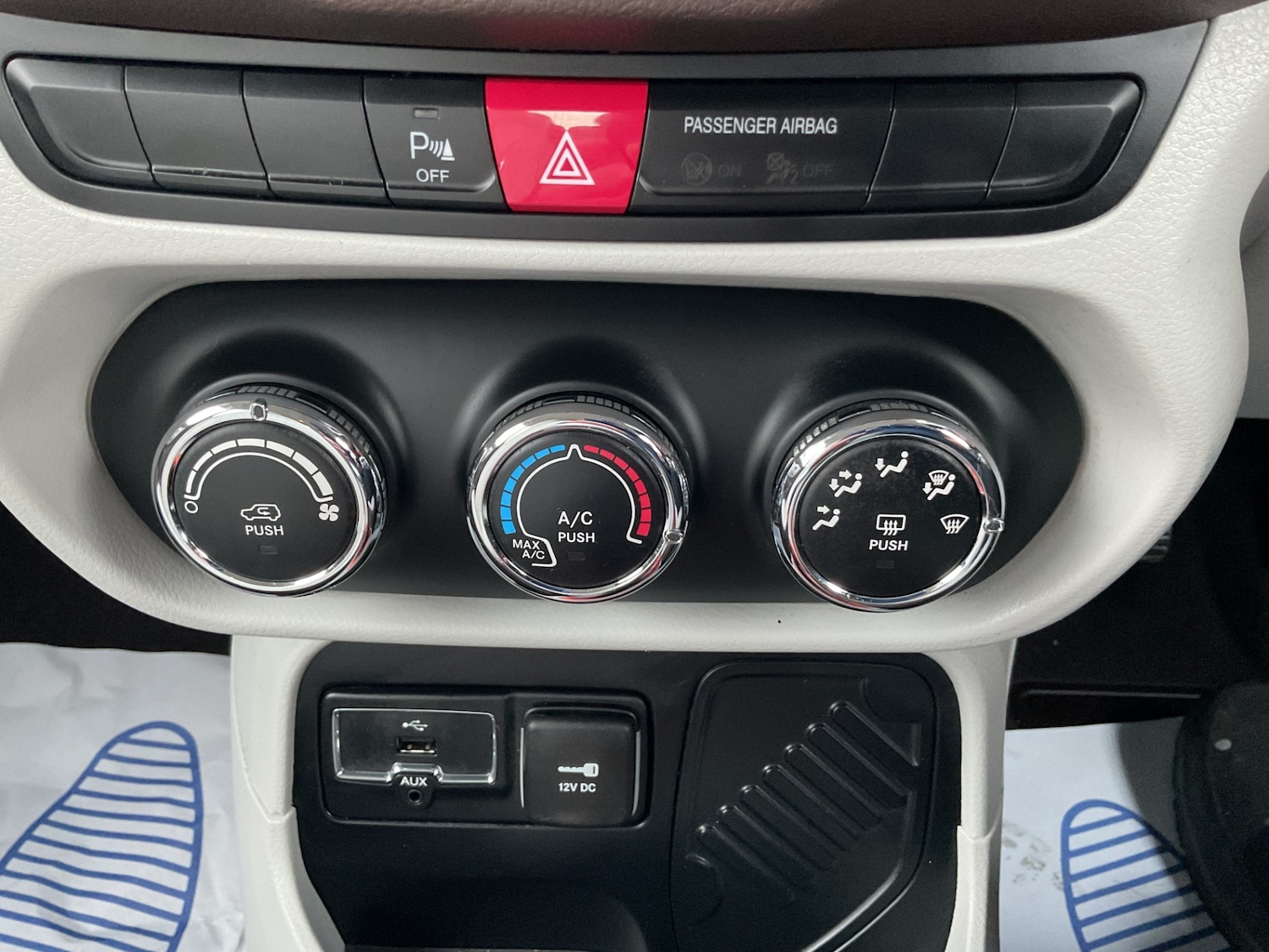 Used Jeep Renegade 2015 for sale - 77619376: Photo 20