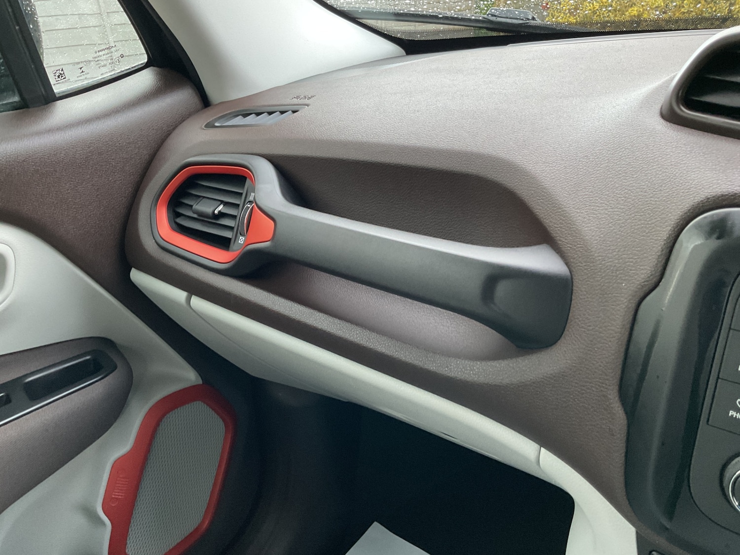 Used Jeep Renegade 2015 for sale - 77619376: Photo 9