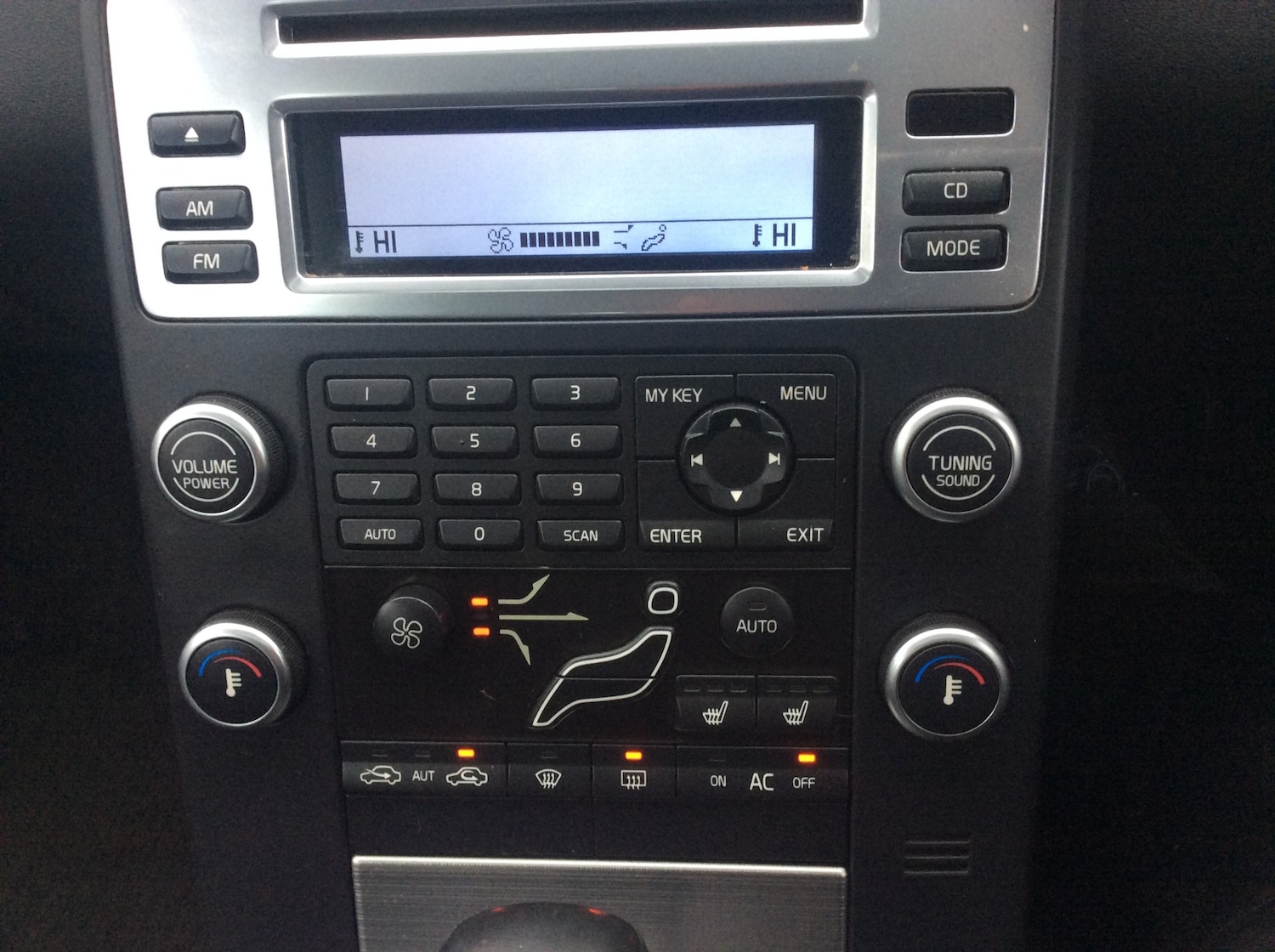 Used Volvo V70 2008 for sale - 76877871: Photo 21