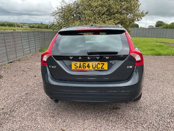Used Volvo V60 2015 for sale - 79004158: Photo