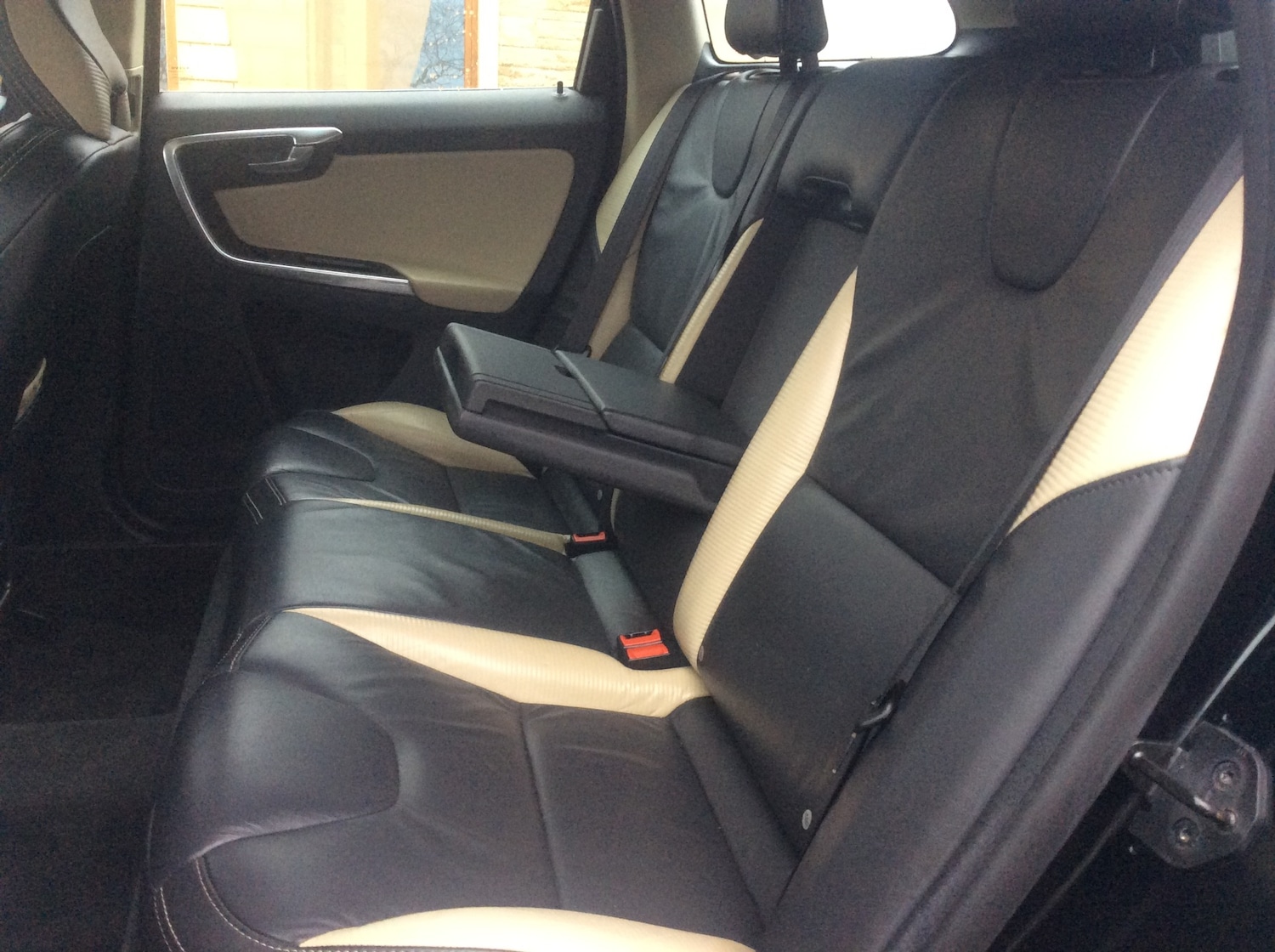 Used Volvo XC60 2012 for sale - 77033867: Photo 11