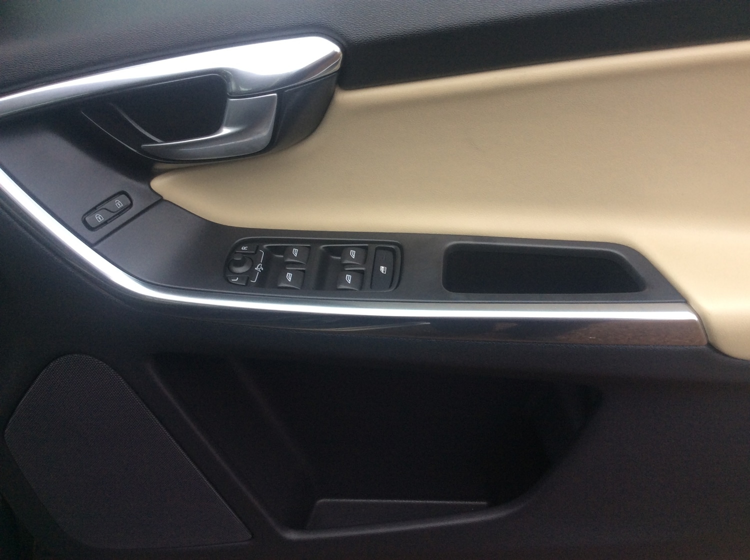 Used Volvo XC60 2012 for sale - 77033867: Photo 14