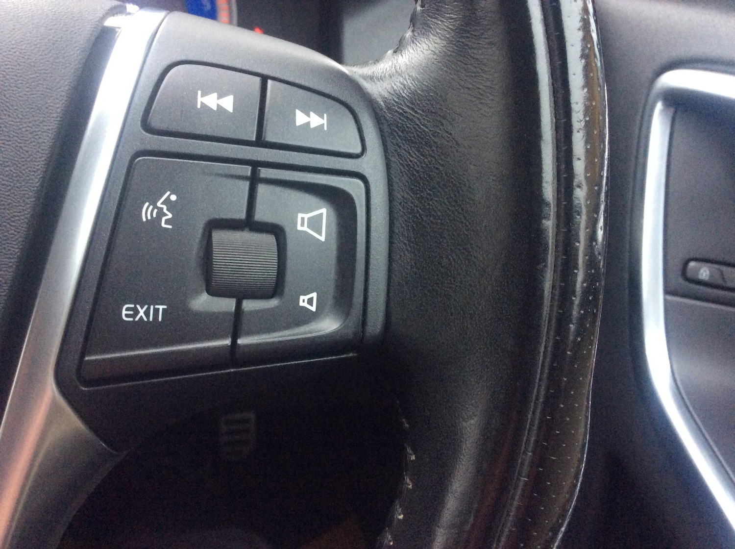 Used Volvo XC60 2012 for sale - 77033867: Photo 24