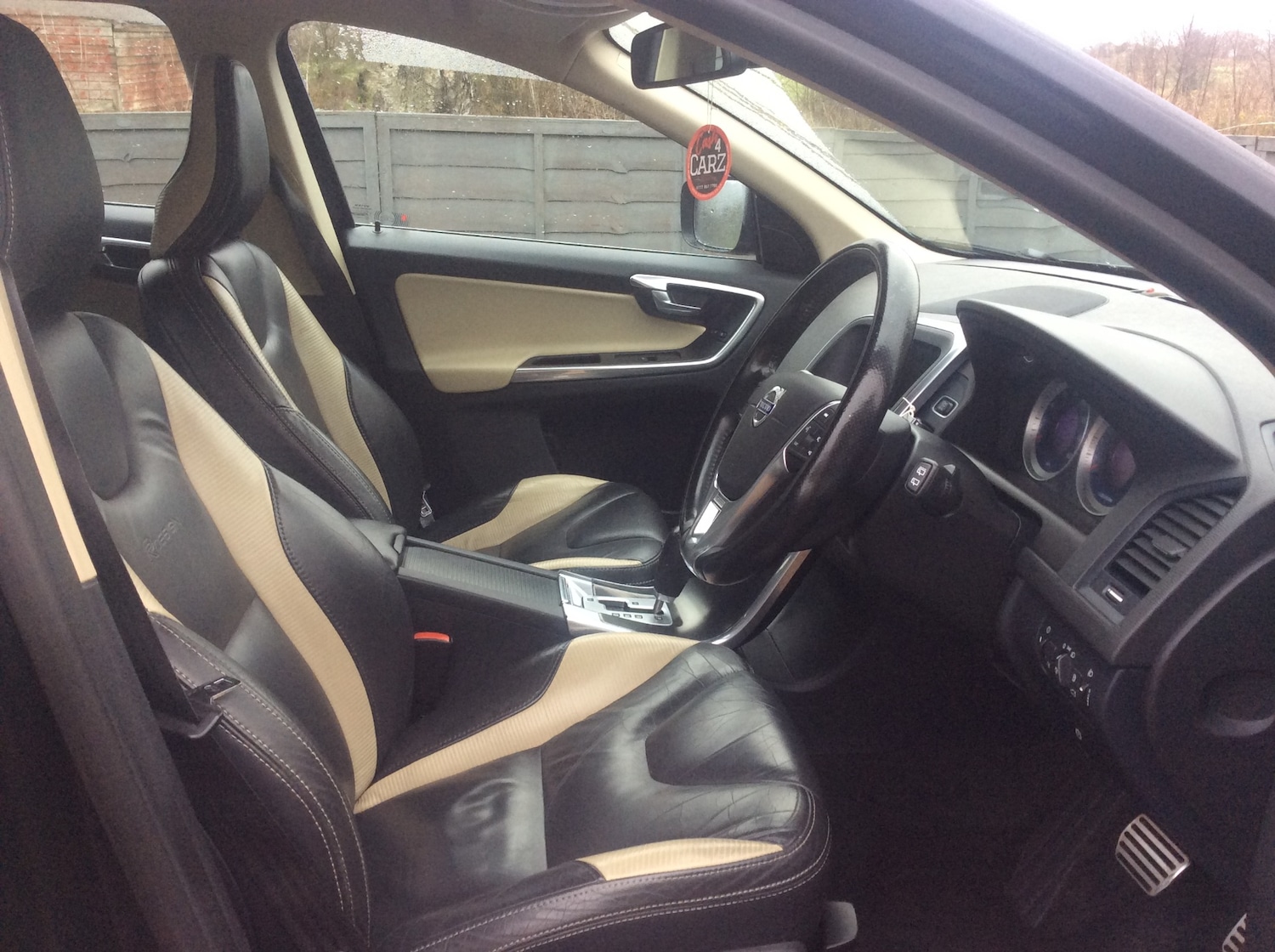 Used Volvo XC60 2012 for sale - 77033867: Photo 9