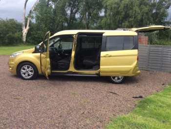 Used Ford Grand Tourneo Connect 2015 for sale - 75077109: Photo
