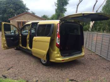 Used Ford Grand Tourneo Connect 2015 for sale - 75077109: Photo