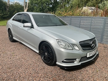 Used Mercedes-Benz E Class 2013 for sale - 79393714: Photo