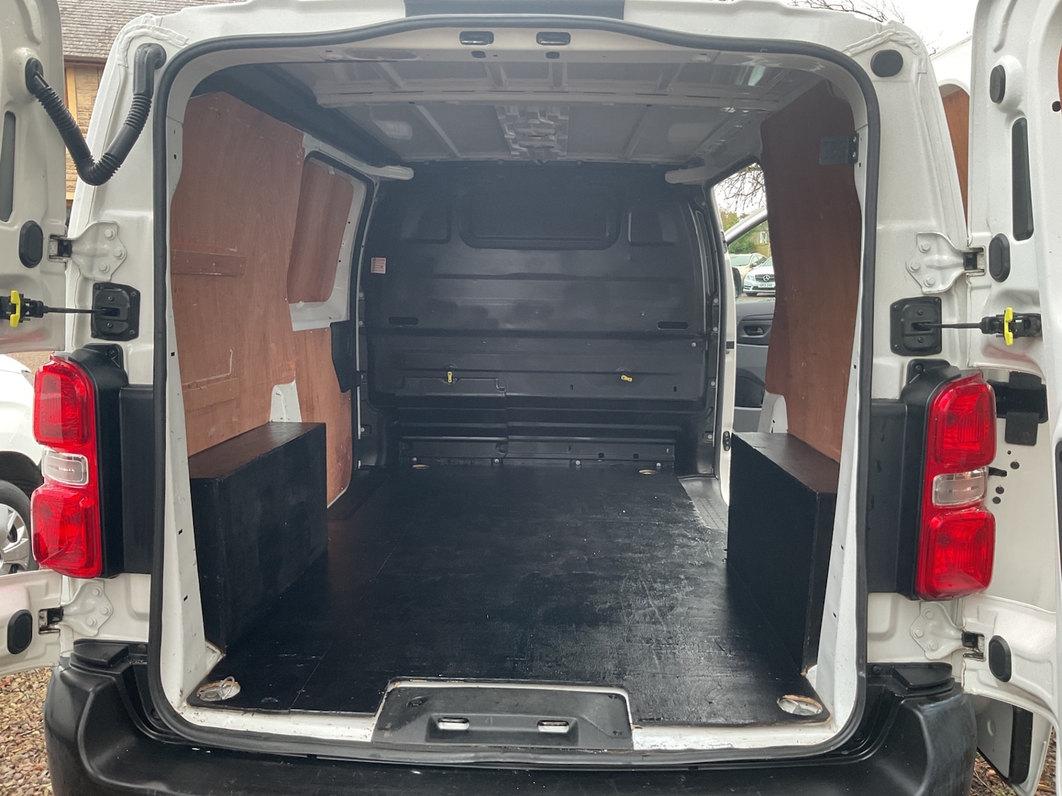 Used Peugeot Expert 2020 for sale - 77398508: Photo 23