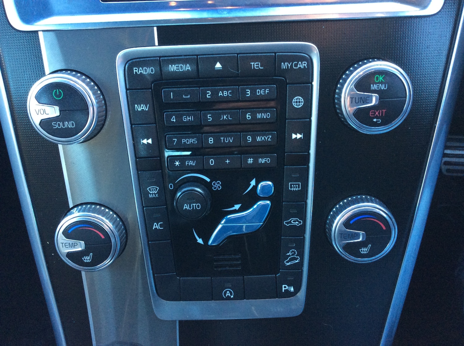 Used Volvo XC60 2016 for sale - 76663870: Photo 23