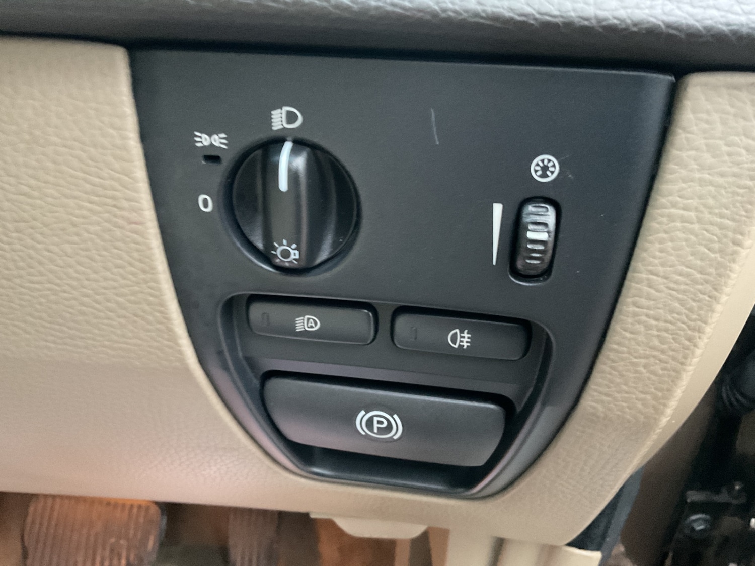 Used Volvo XC90 2014 for sale - 78132101: Photo 18