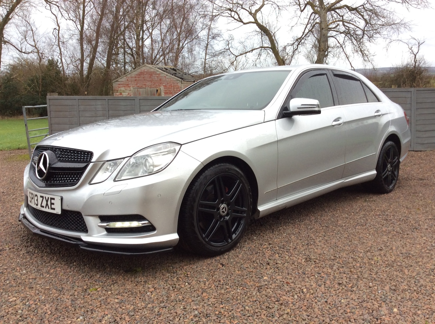 Used Mercedes-Benz E Class 2013 for sale - 76931759: Photo 1