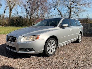Used Volvo V70 2008 for sale - 78108302: Photo