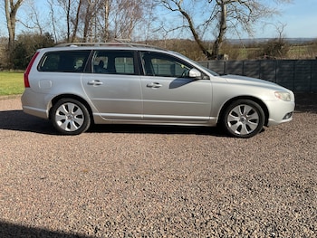 Used Volvo V70 2008 for sale - 78108302: Photo