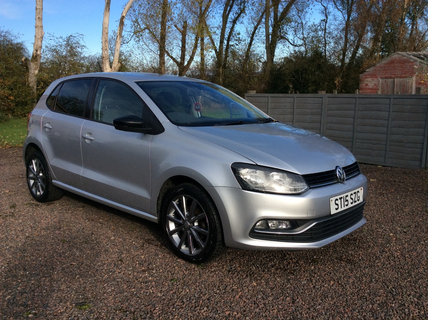 Used Volkswagen Polo 2015 for sale - 76652825: Photo 1