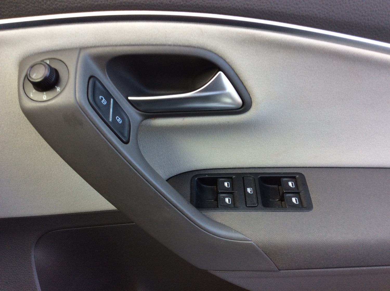 Used Volkswagen Polo 2015 for sale - 76652825: Photo 21