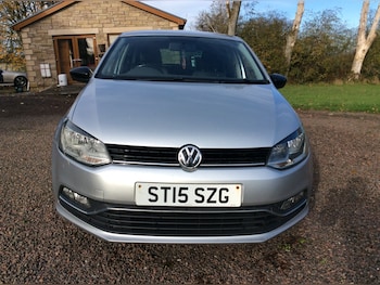 Used Volkswagen Polo 2015 for sale - 76652825: Photo