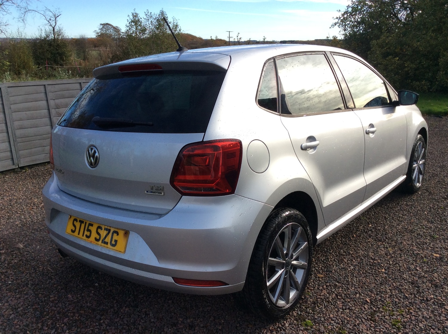 Used Volkswagen Polo 2015 for sale - 76652825: Photo 4