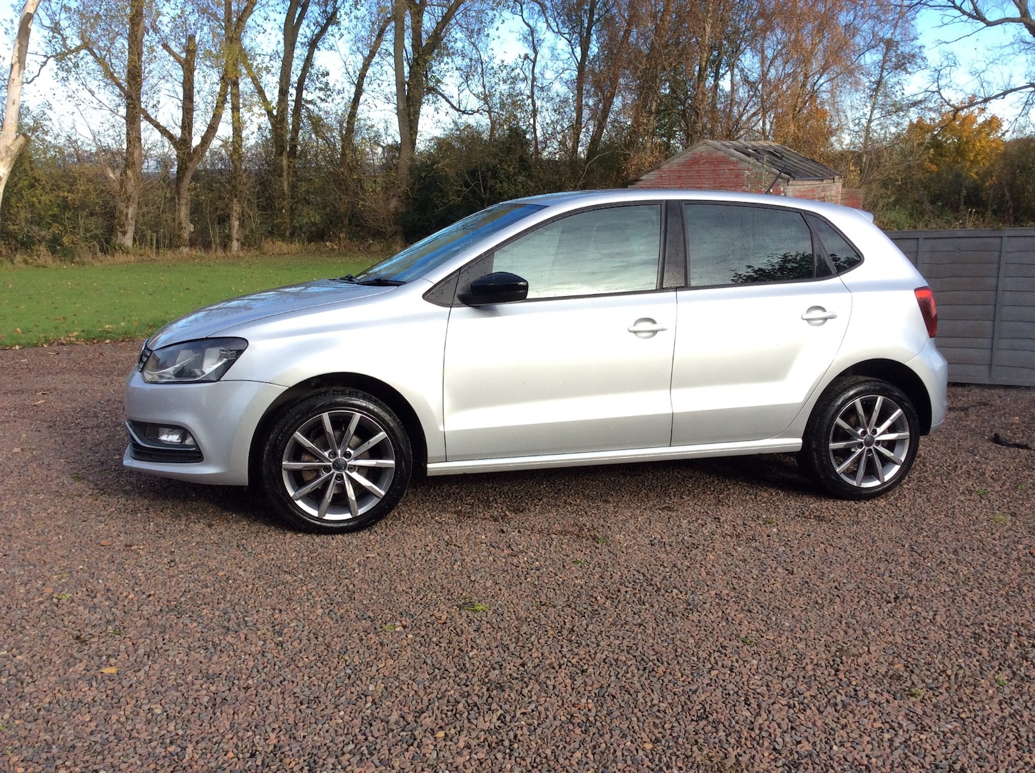 Used Volkswagen Polo 2015 for sale - 76652825: Photo 5