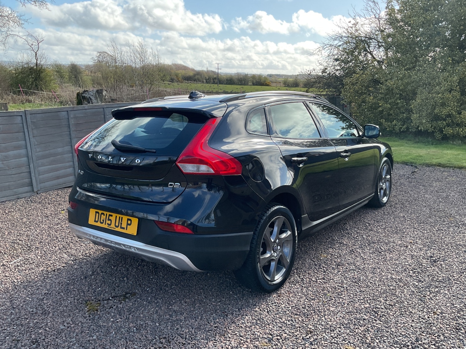 Used Volvo V40 2015 for sale - 78210465: Photo 17