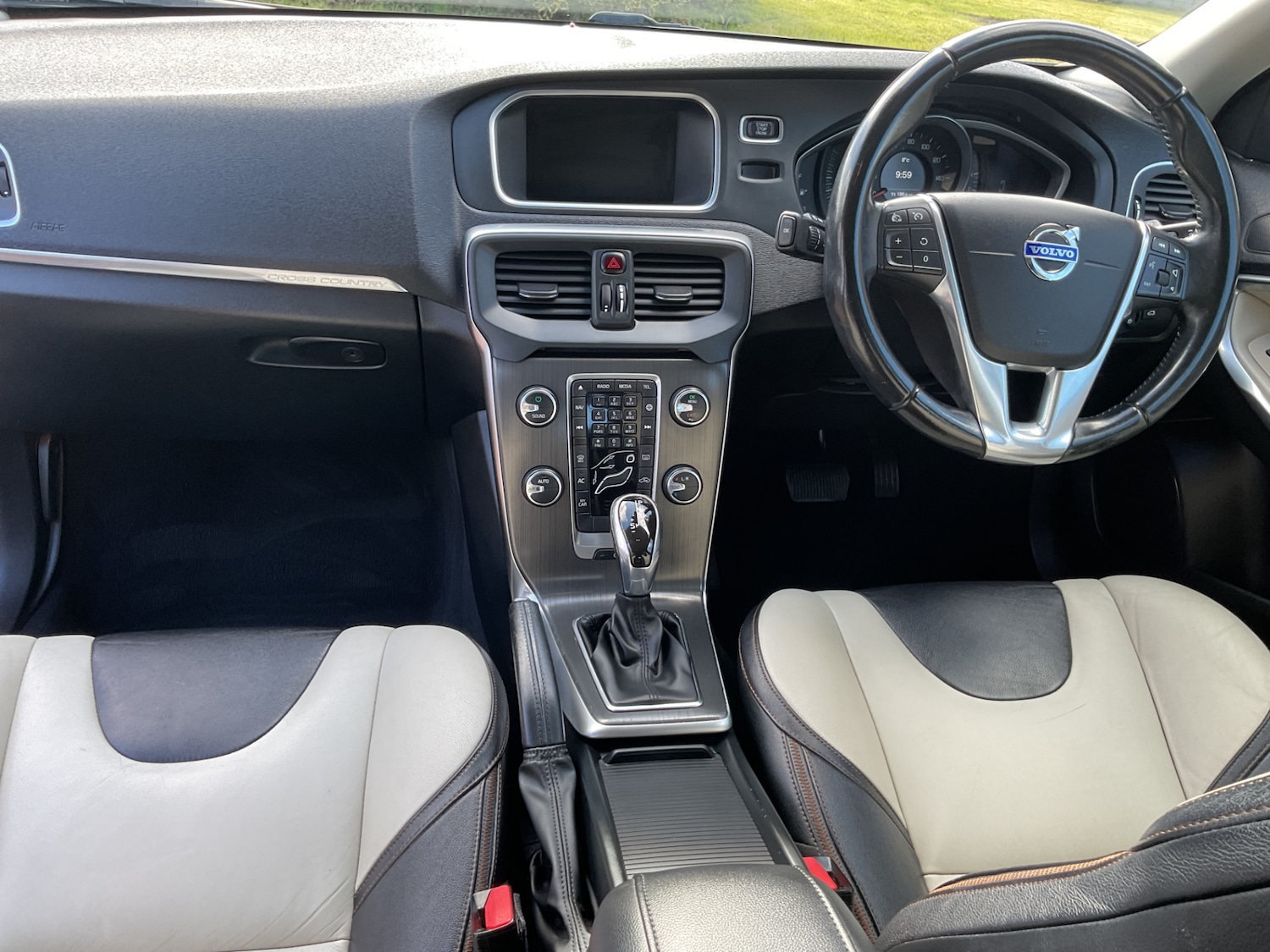 Used Volvo V40 2015 for sale - 78210465: Photo 20