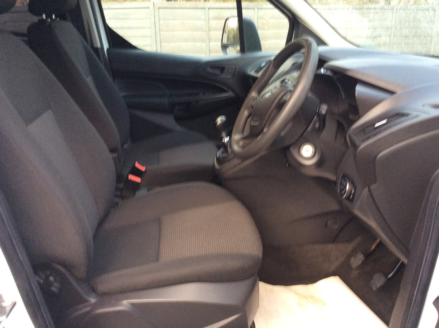 Used Ford Tourneo Connect 2016 for sale - 76428141: Photo 17