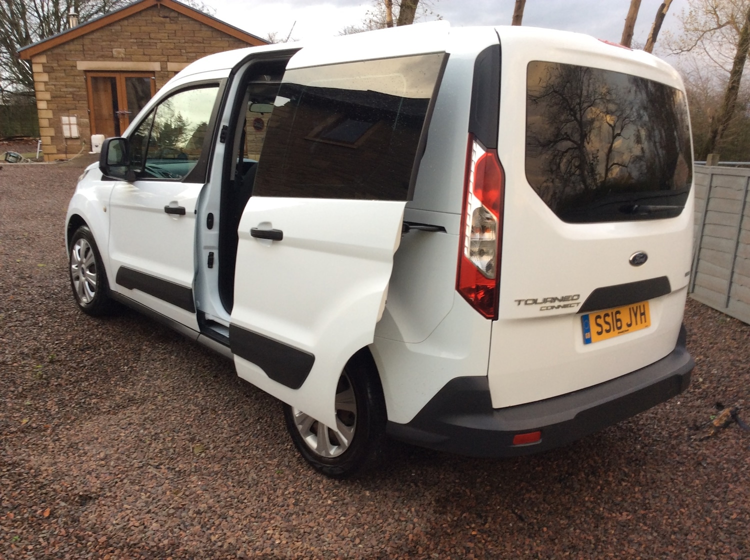 Used Ford Tourneo Connect 2016 for sale - 76428141: Photo 19