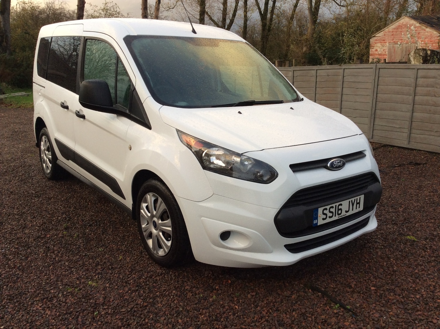 Used Ford Tourneo Connect 2016 for sale - 76428141: Photo 2