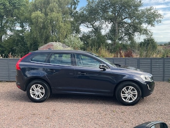 Used Volvo XC60 2017 for sale - 79504261: Photo