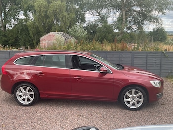 Used Volvo V60 2014 for sale - 79287322: Photo