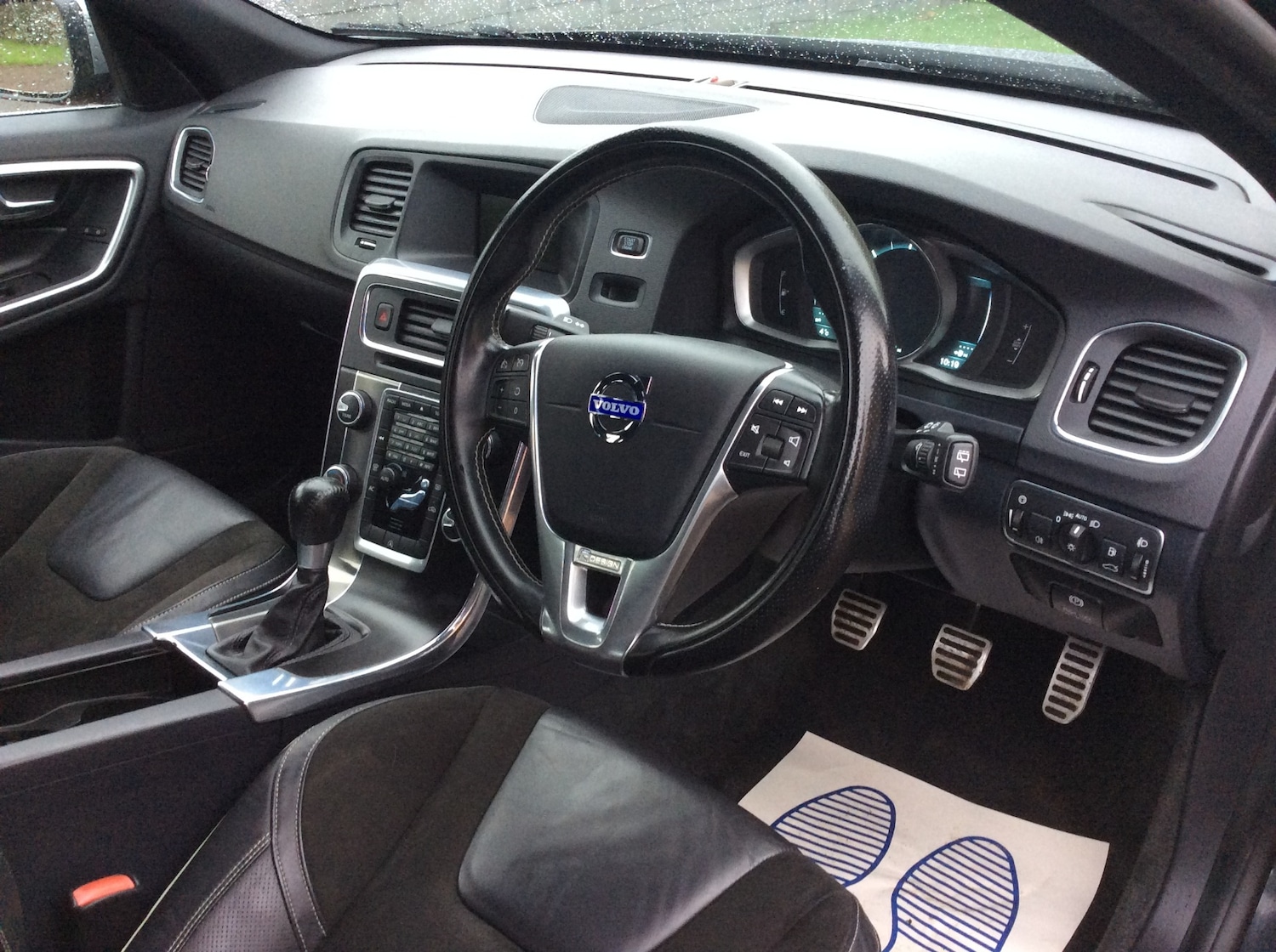 Used Volvo V60 2013 for sale - 76611202: Photo 10