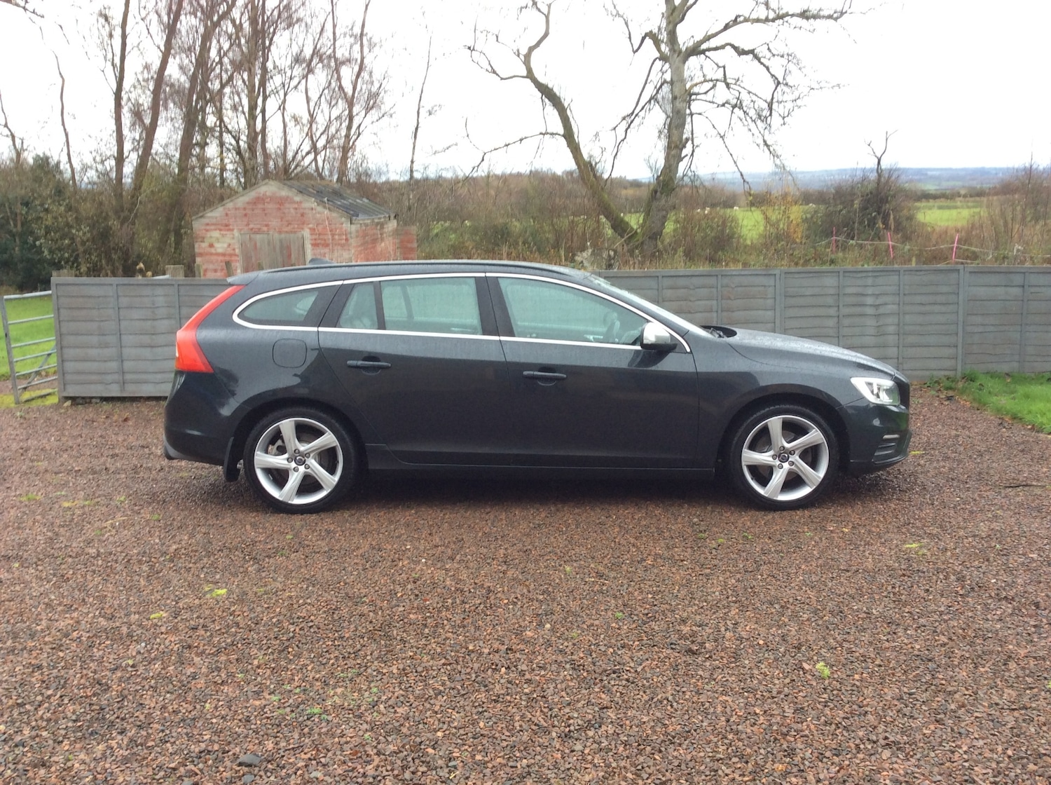 Used Volvo V60 2013 for sale - 76611202: Photo 2