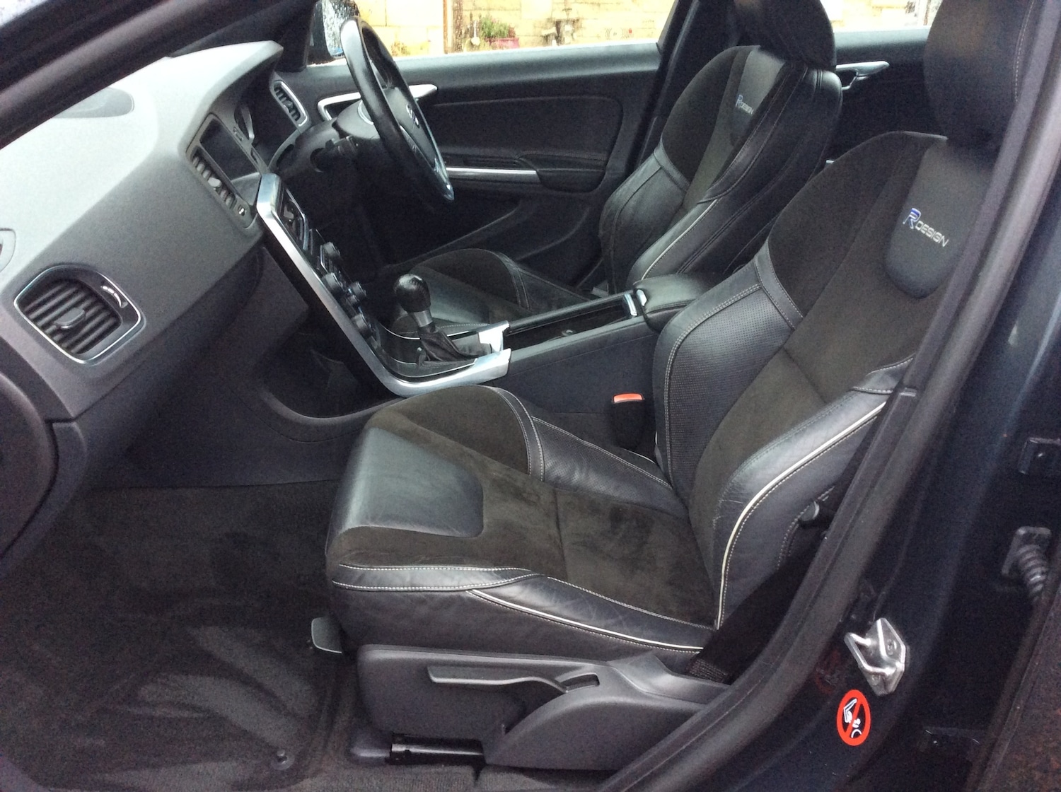 Used Volvo V60 2013 for sale - 76611202: Photo 24