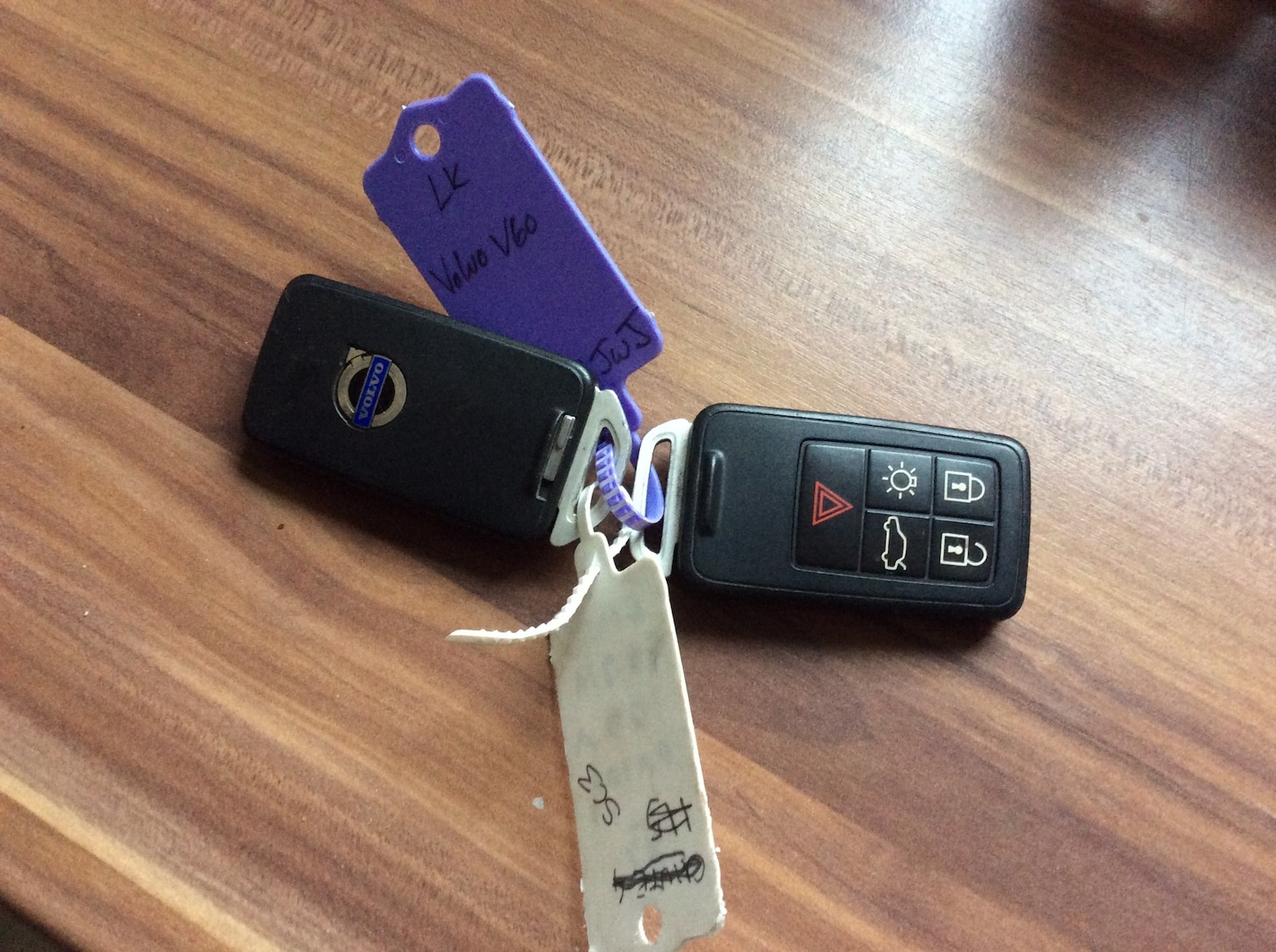 Used Volvo V60 2013 for sale - 76611202: Photo 28